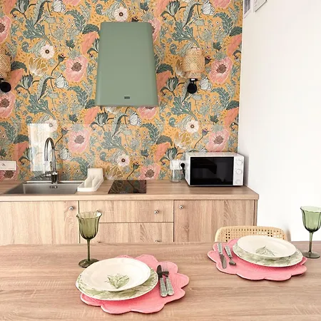 Rentplanet - Przy Dworcu Glownym