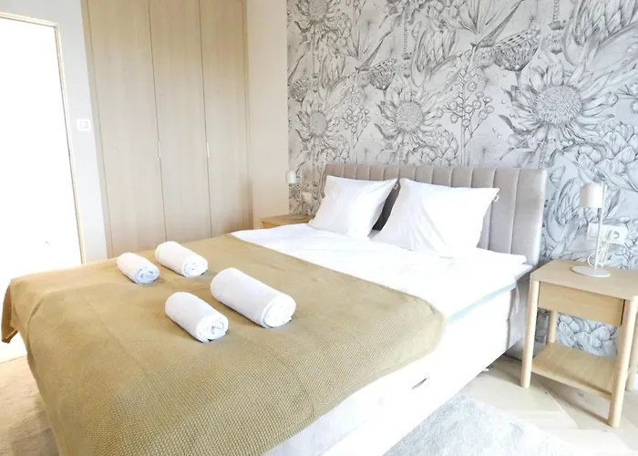 Rentplanet - Przy Dworcu Glownym