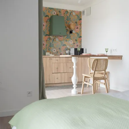 Rentplanet - Przy Dworcu Glownym Apartment Posen