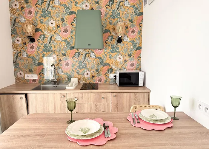 Rentplanet - Przy Dworcu Glownym